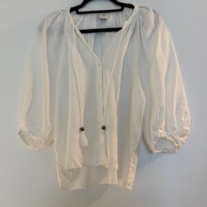 100% Linen White/Cream Blouse with Tassel Details Designed in Australia. US 6